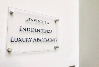 Indipendenza Luxury Apartments has Balcony rooms