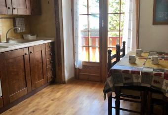 APPARTAMENTO MONTAGNA SAUZE D OULX has Balcony rooms