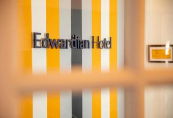 Edwardian Hotel allows 18 year olds to book a room