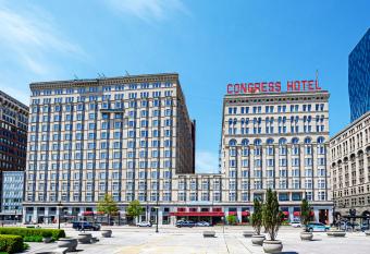 Congress Plaza Hotel allows 18 year olds to book a room