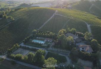Agriturismo Relais  has Balcony rooms