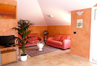 L Albicocco has Balcony rooms