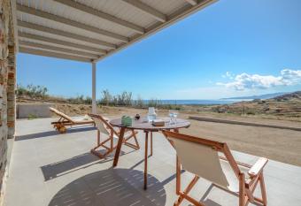 Sunshine villa has Balcony rooms