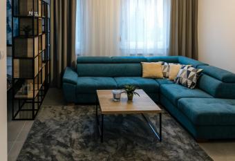 TODOR APARTMENTS Center has Smoking rooms