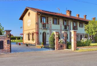 Agriturismo Sarmore has Balcony rooms
