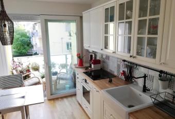 Augarten Apartment has rooms with a private hot tub