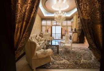 Caravan Castle Boutique Hotel has Balcony rooms