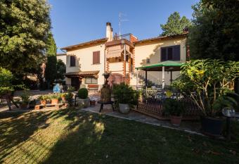 Casa Biagiotti has Balcony rooms