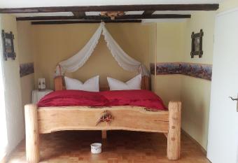 Western-Inn has Balcony rooms