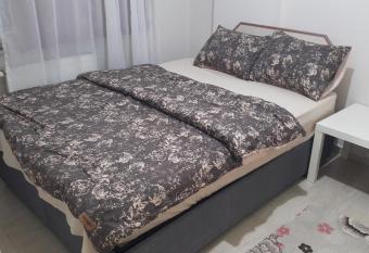 Private Rooms and Flats Apartments has Balcony rooms