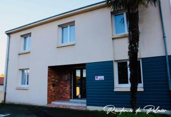 R  sidences du Palmier has Balcony rooms