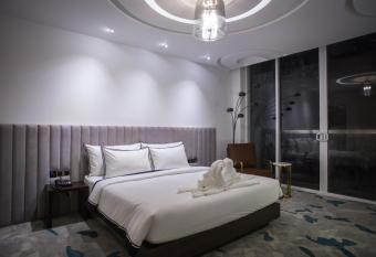 Regal R  seau Hotel & Spa has Balcony rooms