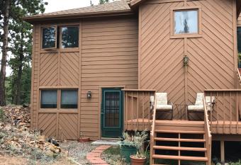 On the Divide has Balcony rooms