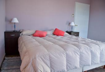 Presidencia Departamentos allows 18 year olds to book a room