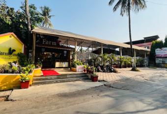 FARM HOUSE RESIDENCY allows 18 year olds to book a room