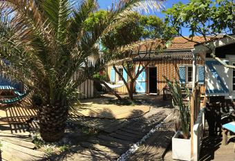 La SUD allows 18 year olds to book a room