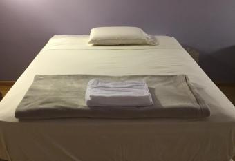 Chicago Quick Stay allows 18 year olds to book a room