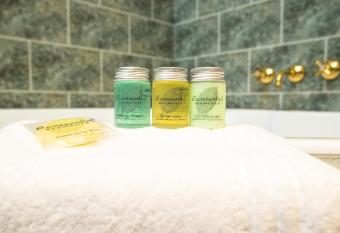 Cradle forest inn has Balcony rooms