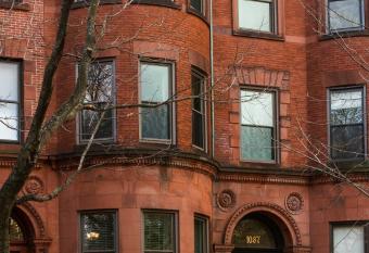 Beacon Inn 1087 allows 18 year olds to book a room