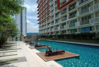 Vaincation at Ritze Perdana 2 Damansara Perdana has Balcony rooms