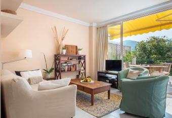 Apartament Carla has Balcony rooms