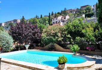 Villamena allows 18 year olds to book a room