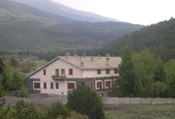 Residence Serra La Nave allows 18 year olds to book a room