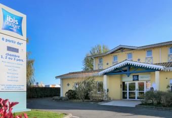 Ibis Budget Perigueux Boulazac allows 18 year olds to book a room