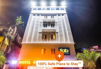 FabHotel Orion Crystal Park Circus allows 18 year olds to book a room