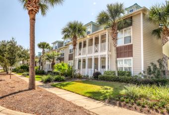 The Villages #626 has Balcony rooms