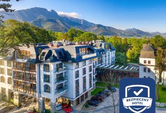 Nosalowy Park Hotel & Spa allows 18 year olds to book a room