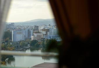 Long Term Business Apartment allows 18 year olds to book a room