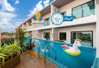 The Thames Pool Access Resort & Villa - SHA Extra Plus has Balcony rooms