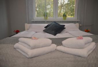 Apartament Ska  ka allows 18 year olds to book a room