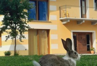 Agriturismo Fior Di Campo has Balcony rooms