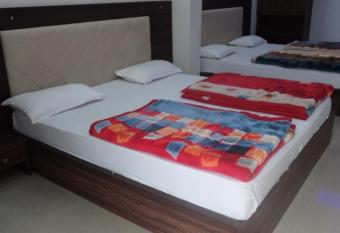 Hotel Dimple has Balcony rooms