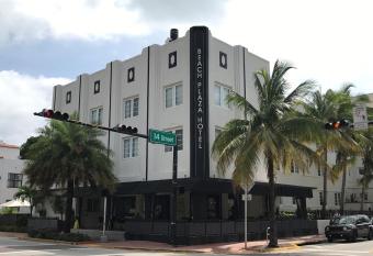 South Beach Plaza Hotel allows 18 year olds to book a room
