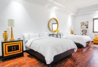 Hotel Boutique Villa Toscana allows 18 year olds to book a room