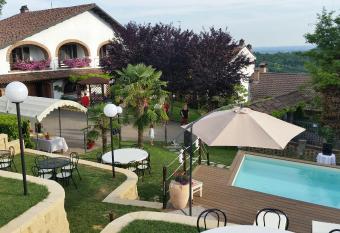 Bed And Breakfast Olimpia allows 18 year olds to book a room