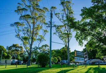 Dorrigo Mountain Holiday Park has Balcony rooms