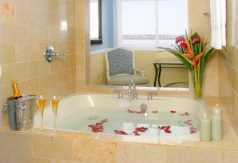 The Portofino Hotel & Marina, a Noble House Hotel has rooms with a private hot tub