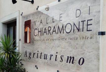 Agriturismo Valle di Chiaramonte allows 18 year olds to book a room