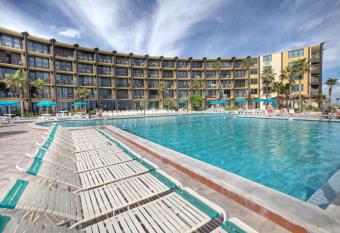 Daytona Beach Hawaiian Inn has Balcony rooms