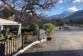 Sierra Lodge Three Rivers allows 18 year olds to book a room