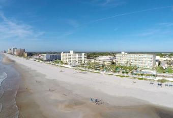 Perry's Ocean-Edge Resort has Balcony rooms