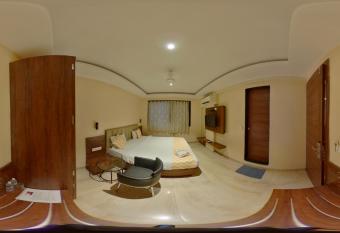 Aarya Regency allows 18 year olds to book a room