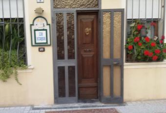 Bed And Breakfast Di Manu has Balcony rooms