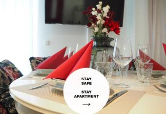 Bungalow Apartment FREE Parking & Self Check-in has Balcony rooms