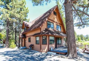 Breezy Estate-114 by Big Bear Vacations has Balcony rooms