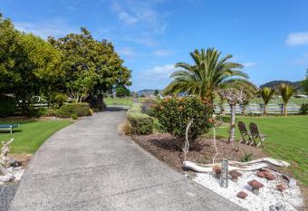 Breakaway Bed & Breakfast allows 18 year olds to book a room